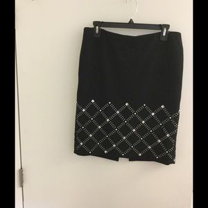 WHITE HOUSE BLACK MARKET SKIRT SZ 8