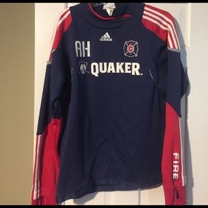 Player worn Chicago Fire warm up top.