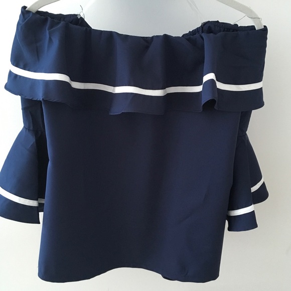 💝LAST 1️⃣💕Blue Off the shoulder Ruffle top! - Picture 4 of 4