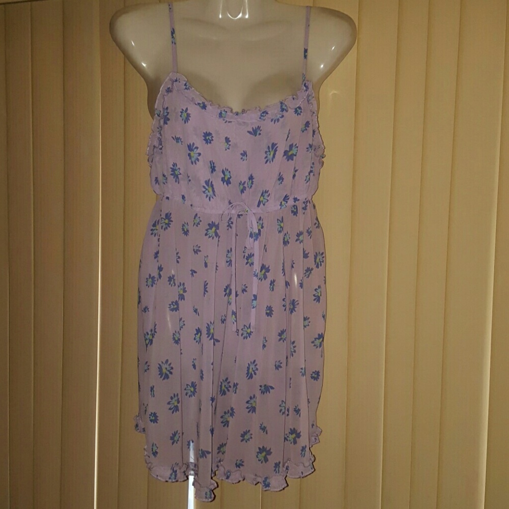 NIGHTIE SIZE SMALL LIKE NEW