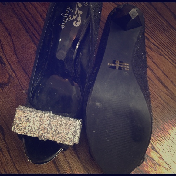 Sequin bow heels - Picture 2 of 4