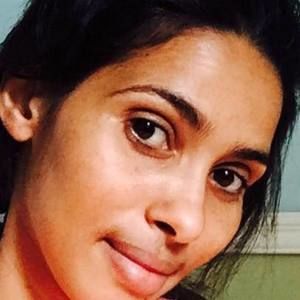 Meet your Posher, Fatima