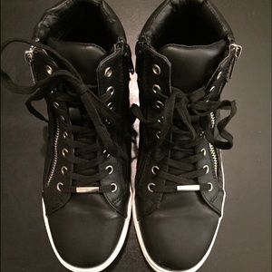 Steve Madden woman's quilted high top sneakers