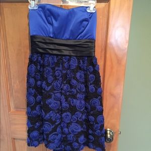 Mini dress with rose detailing