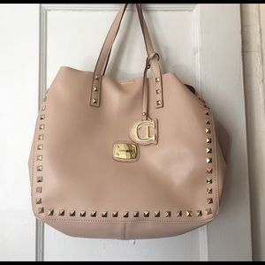 Nude purse