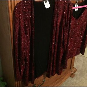 Twin set in shimmering red!