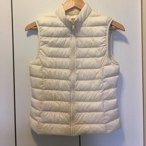 Uniqlo packable ultra light down compact vest