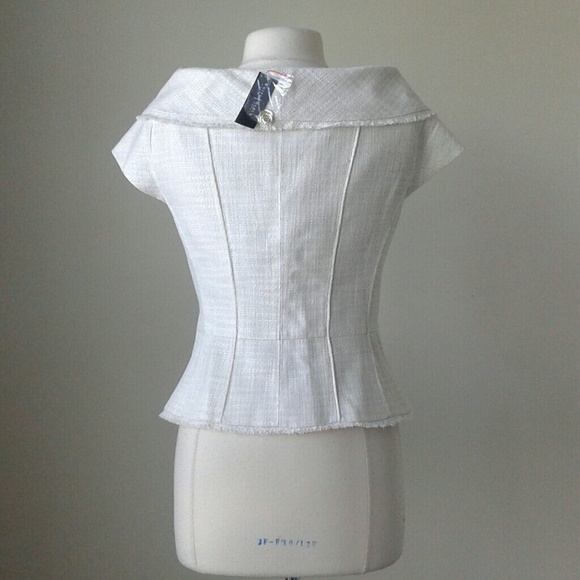 Tweed portrait collar ecru jacket SOLD!!! - Picture 3 of 3