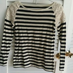 LOFT petites women's long sleeve embroidered shirt