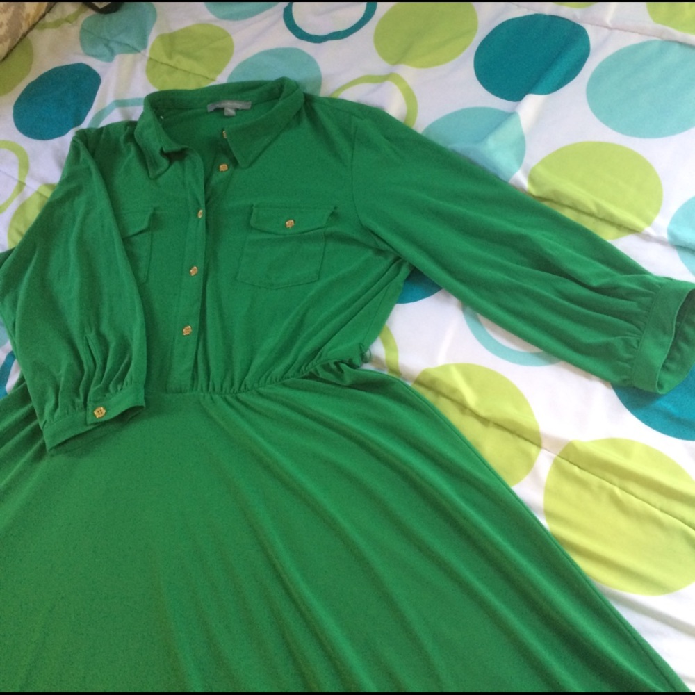 Green dress - Picture 2 of 3
