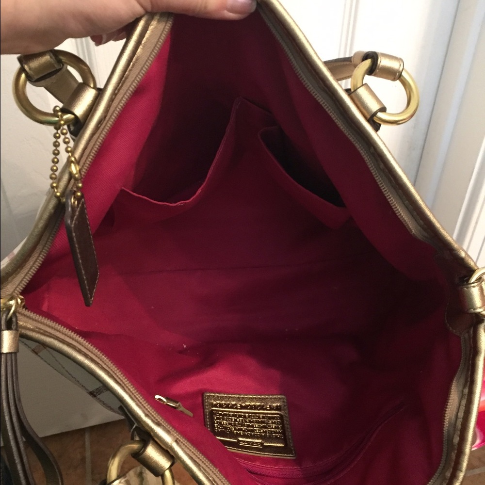 Authentic Coach Handbag - Picture 3 of 4
