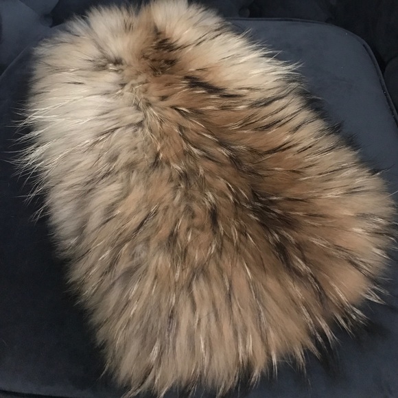 Fur Scarf - Picture 1 of 2