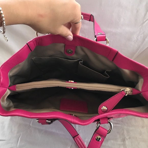 Authentic Coach Satchel - Picture 4 of 4