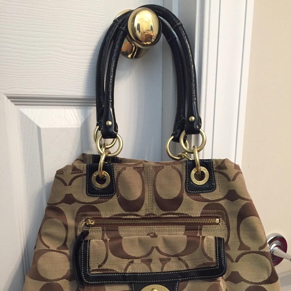 Authentic Coach Handbag - Picture 5 of 5