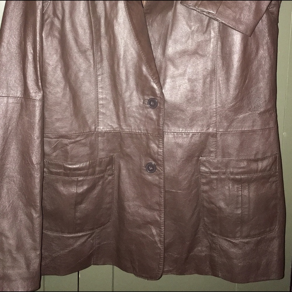Leather jacket - Picture 2 of 2