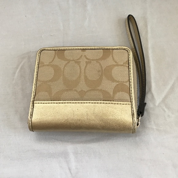 Authentic Coach Wristlet - Picture 2 of 4