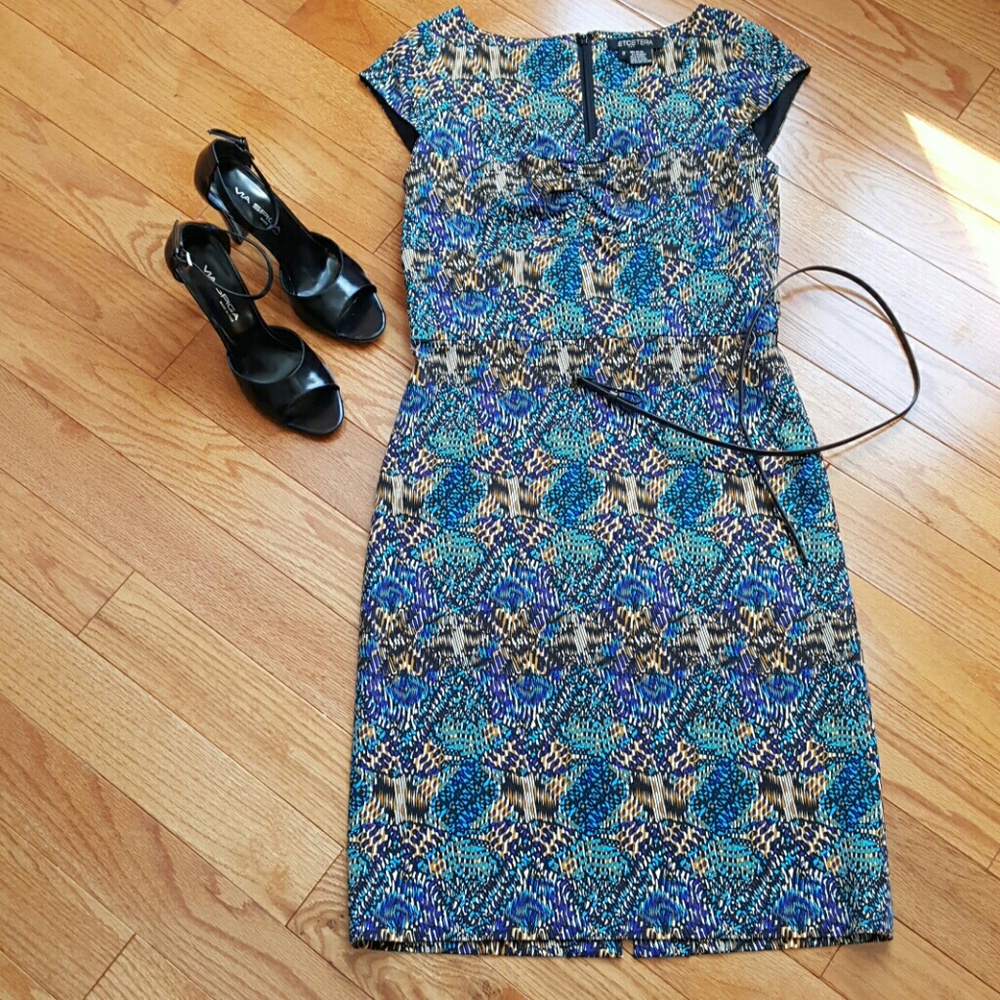 Multicolor Cap sleeve dress. - Picture 2 of 4