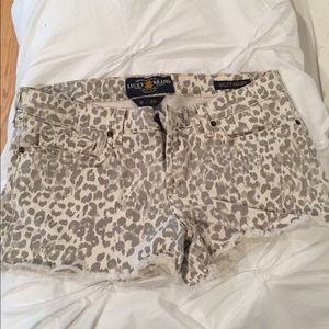 White and gray leopard print shorts