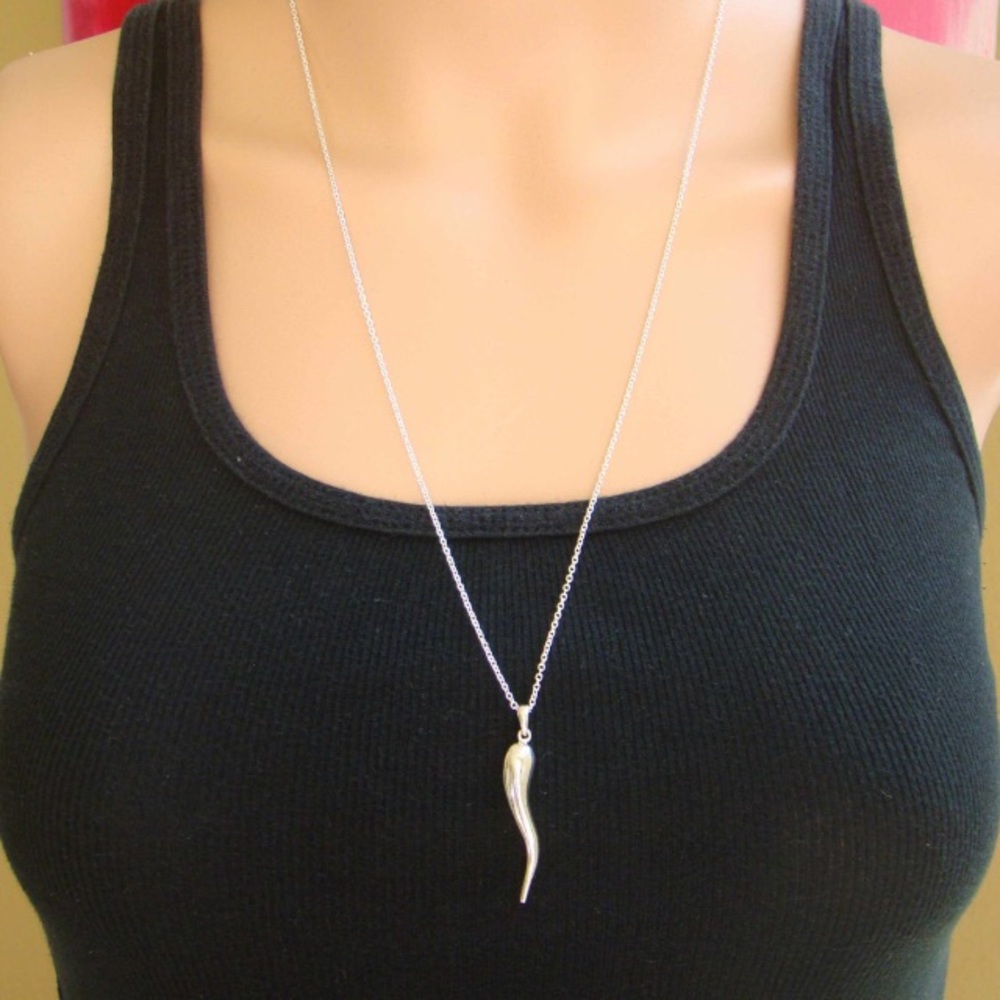 New! Sterling silver Italian horn necklace