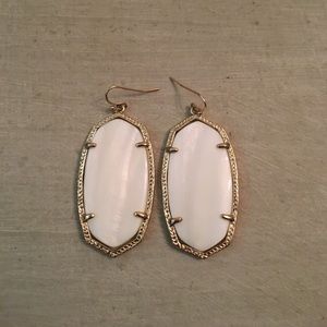KENDRA SCOTT DANIELLE EARRINGS