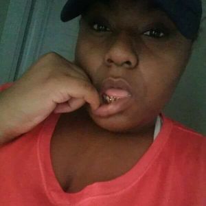 Meet your Posher, Deena