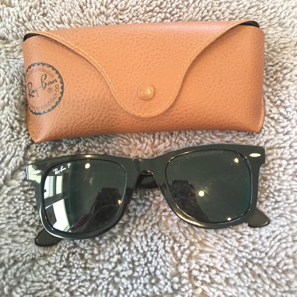 Ray-Ban Wayfarer Classic Unisex Sunglasses