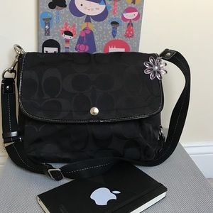 😌SALE 🎉Authentic COACH Cross body everyday bag