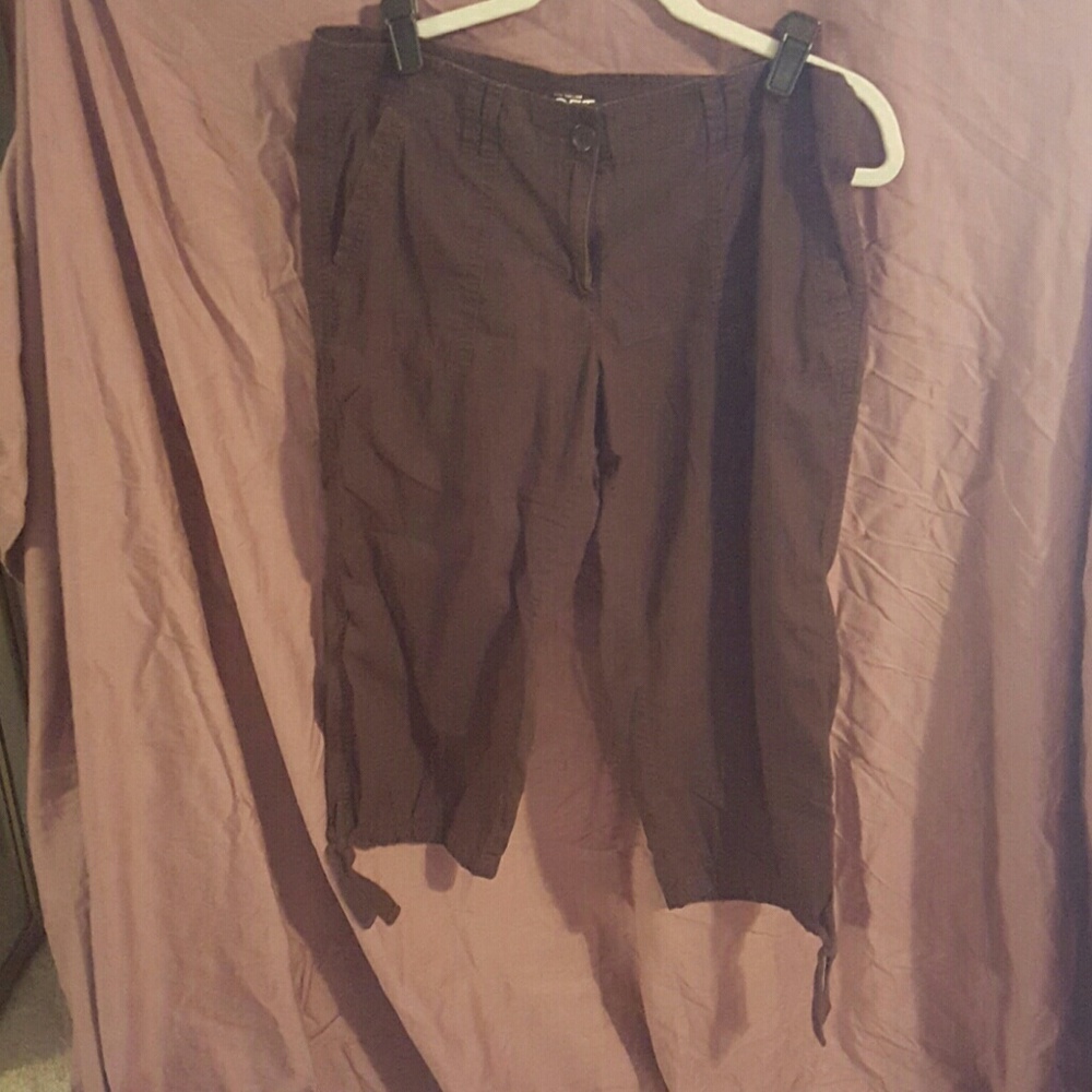 Loft crop pants. Size 6