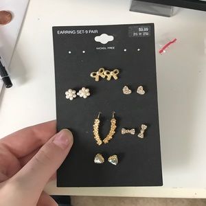 Earring set