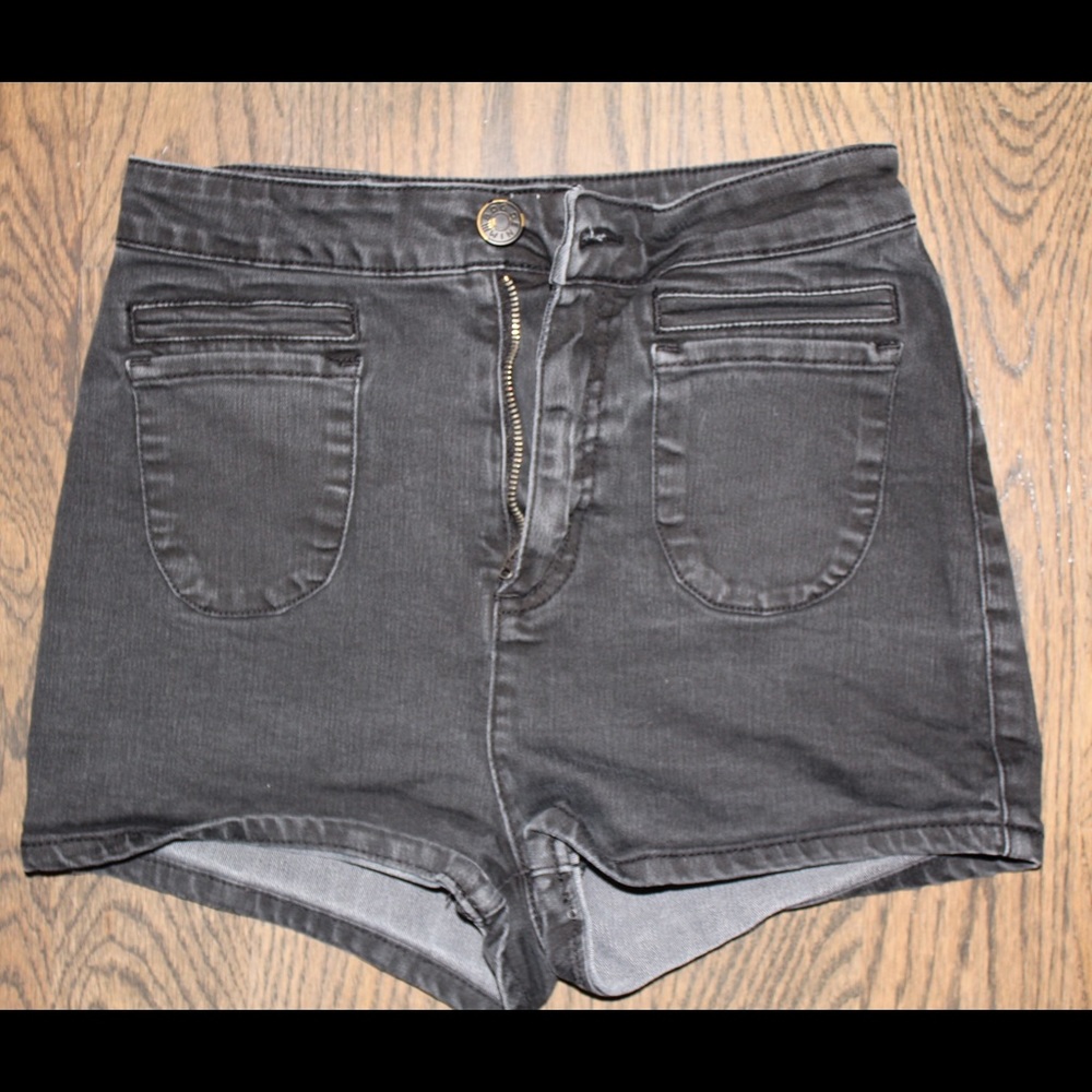 High waisted Urban Outfitters shorts