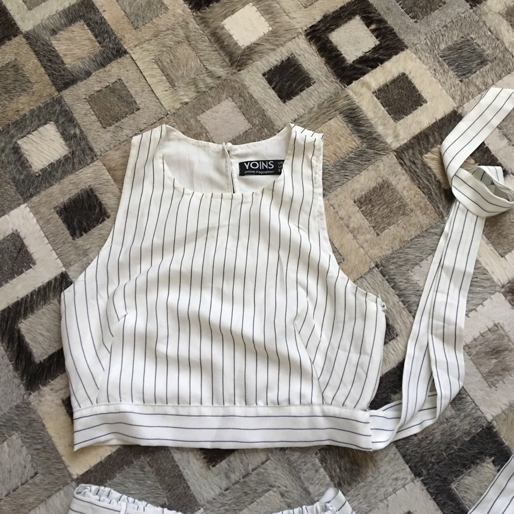 🌙 Stripes 🌙 - Picture 2 of 3