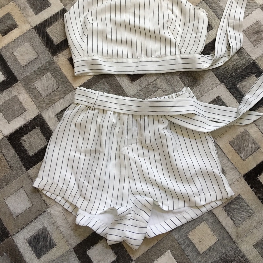 🌙 Stripes 🌙 - Picture 3 of 3