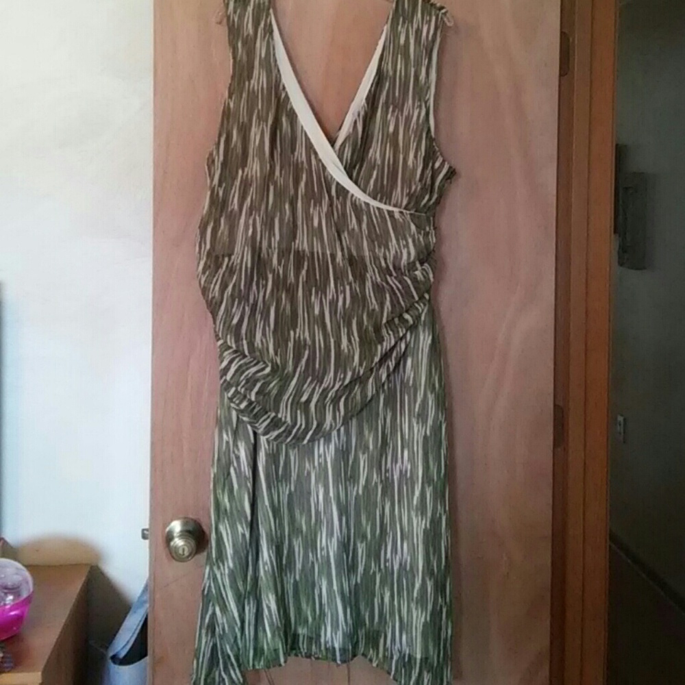 NWT Avenue dress