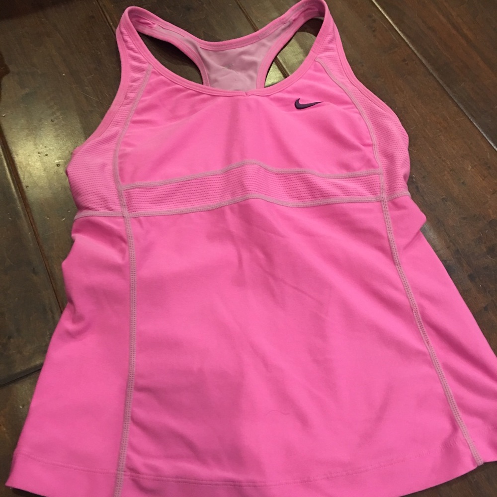 Nike workout top