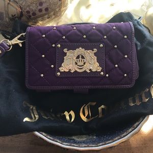 Juicy Couture Wristlet fit I phone 4's