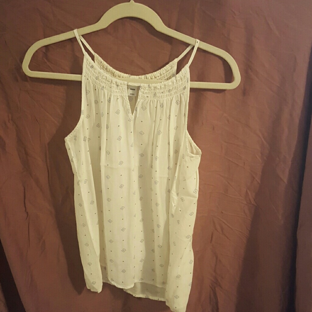Old Navy top. Size M