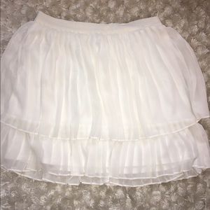 White flirty Lauren Conrad