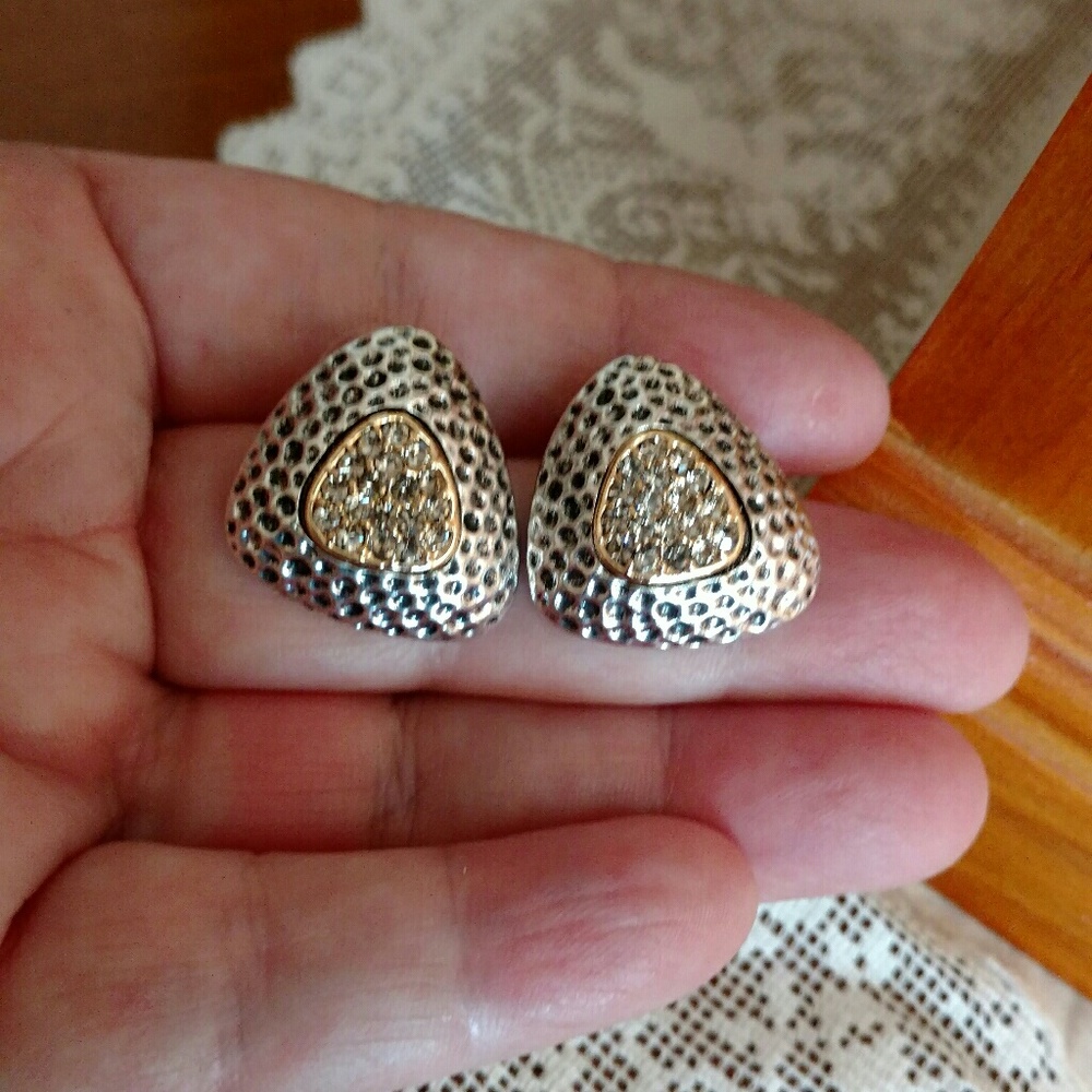 Oxidized silver rhinestone stud earrings