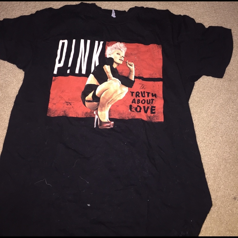 P!NK tour tshirt
