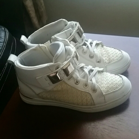 Sneakers - Picture 1 of 1