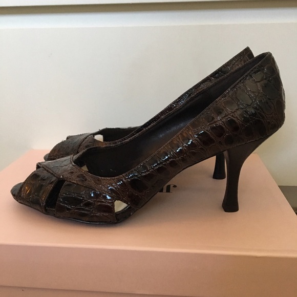 NWOB Brown Black Faux Croc Heels - Picture 2 of 4