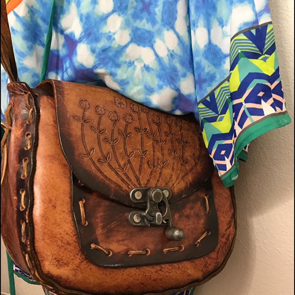 Vintage Style Hand-tooled Leather Shoulder Bag