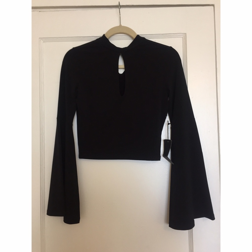 Forever 21 Bell Sleeve Crop Top NWT