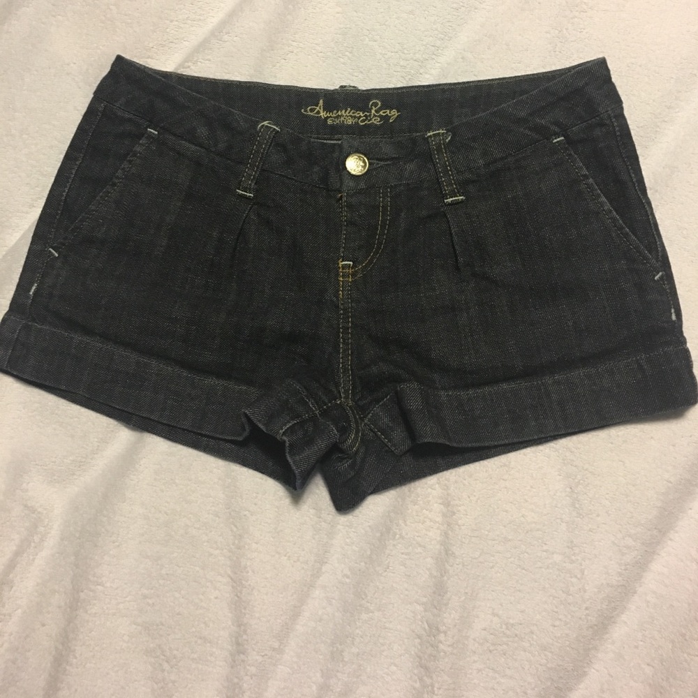 Low rise American Rag jean shorts