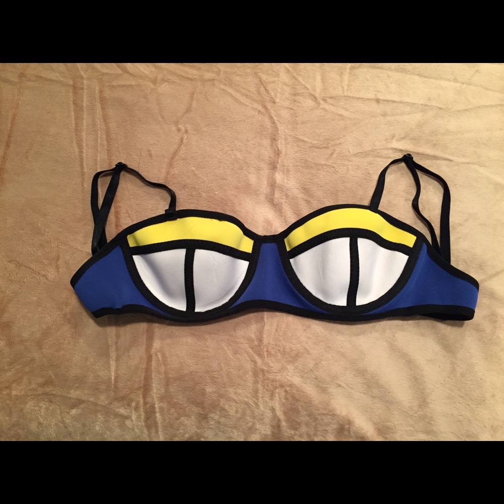 Bathing suit top