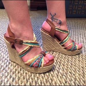 SZ 8 Chinese Laundry Coorful Strappy Wedges