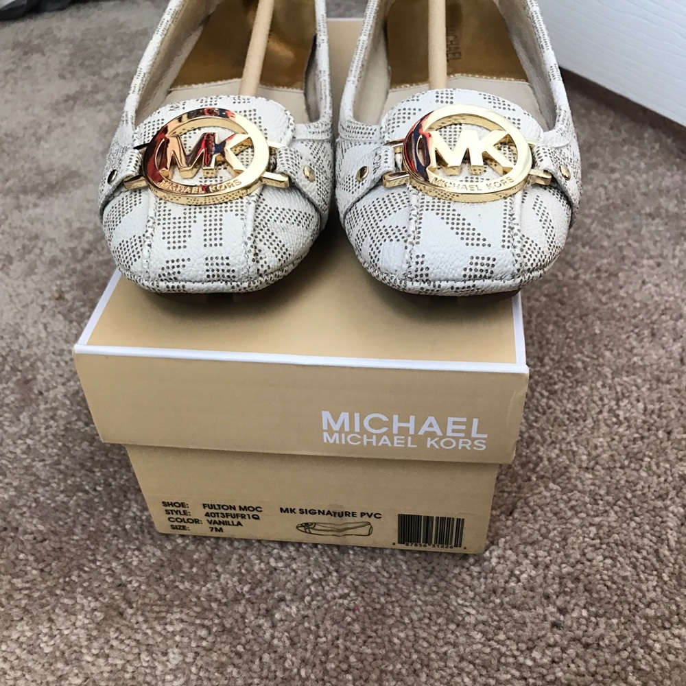 Michael Kors Flats