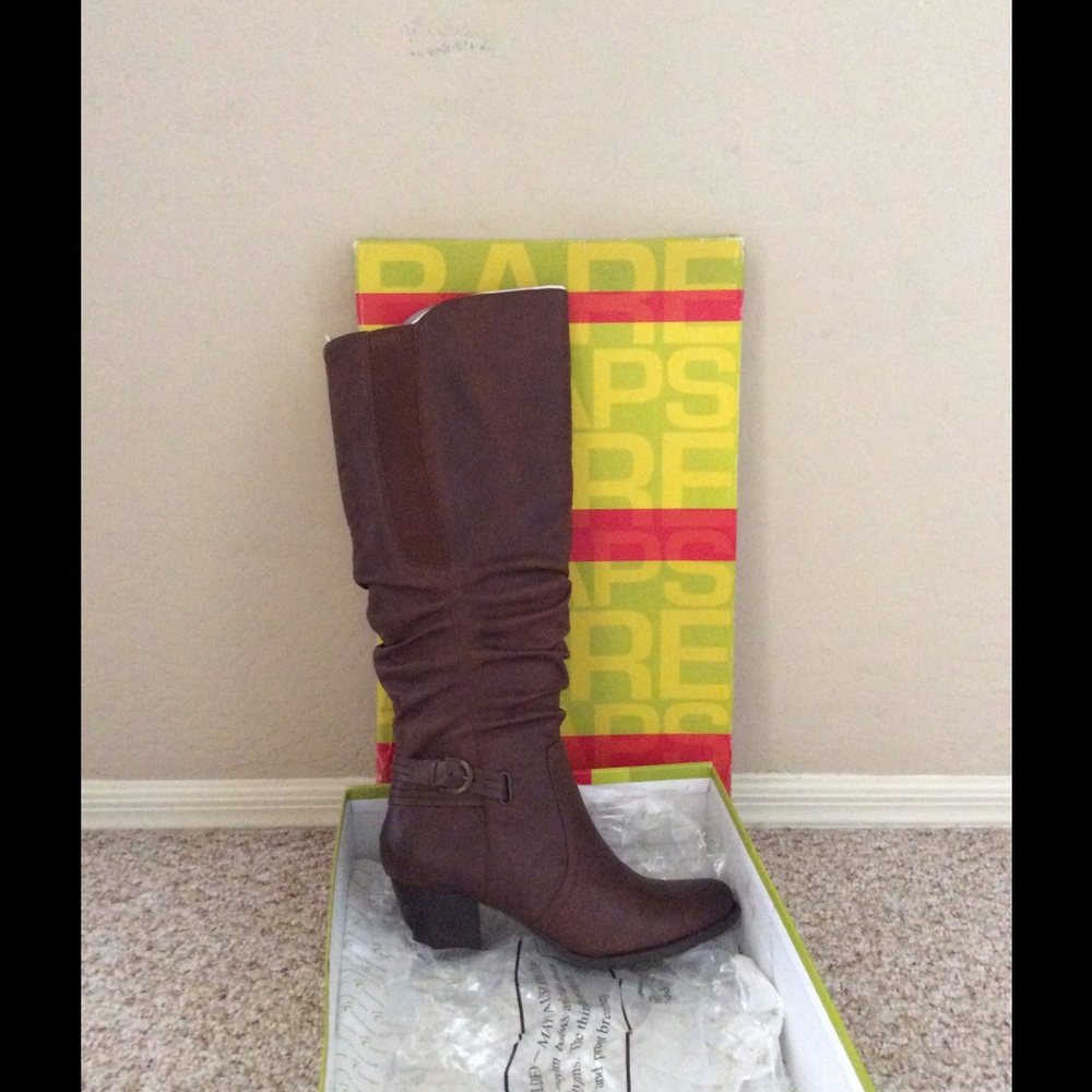 Brown boot