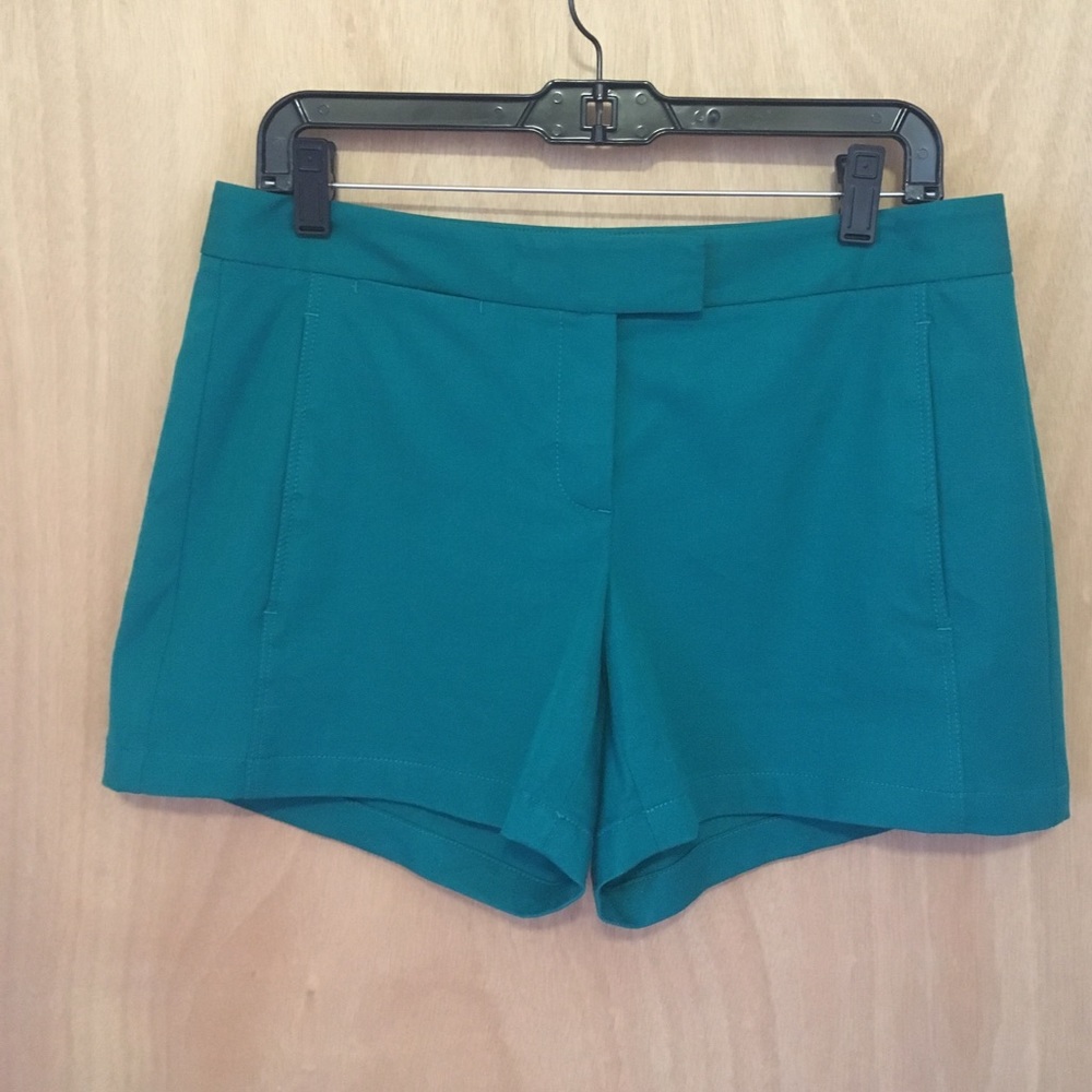 Theory Noalda Bistretch teal shorts