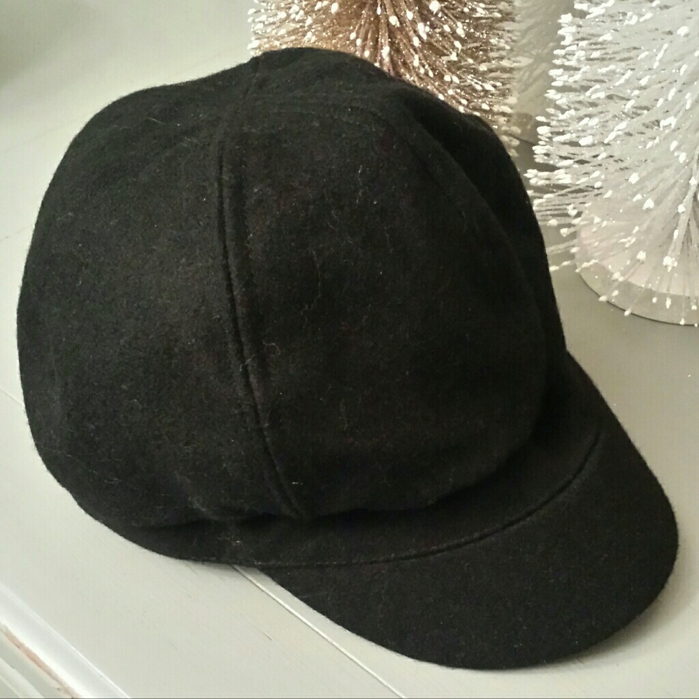 Woman's Hat